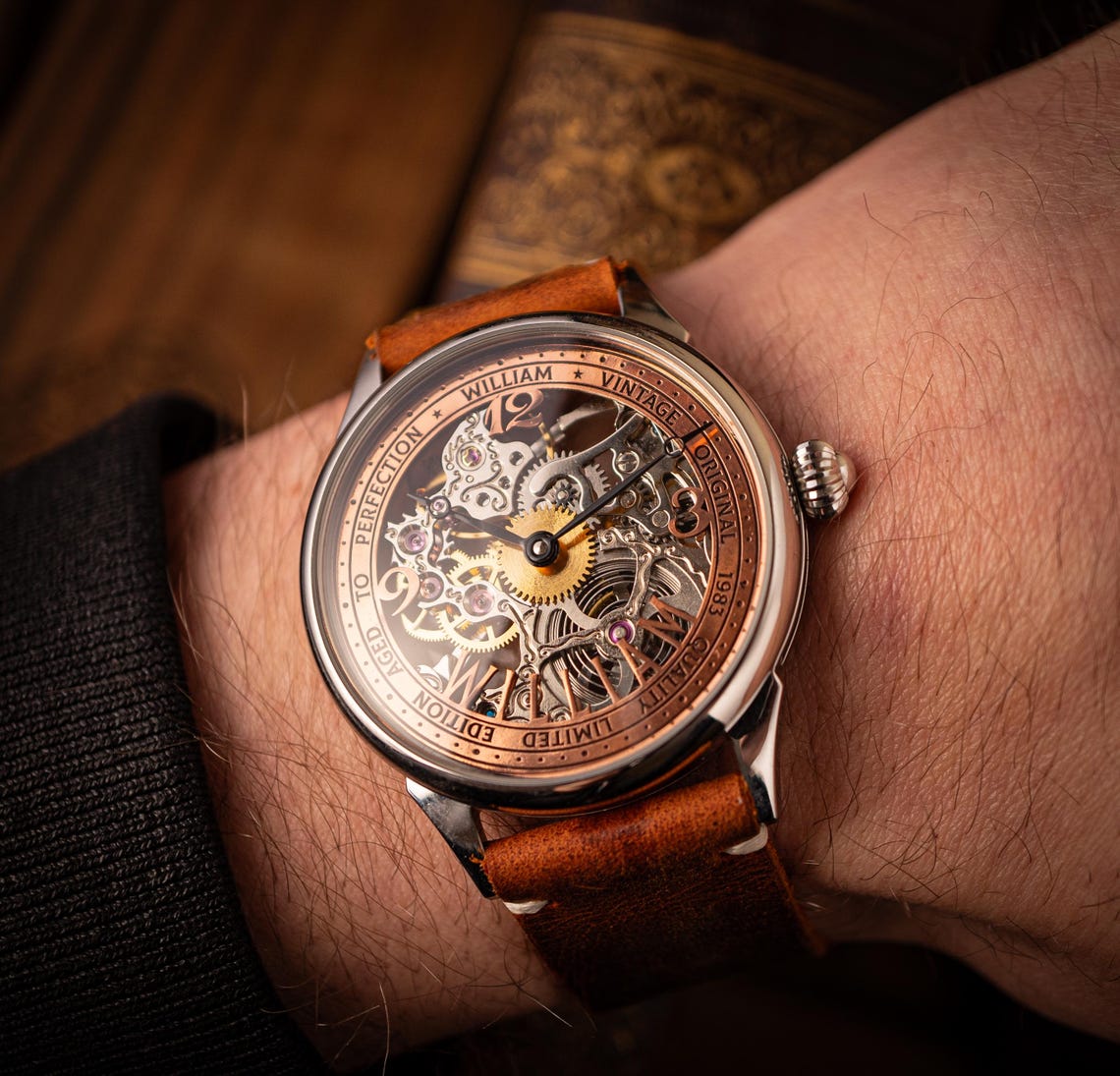 Personalized watch, mechanical watch