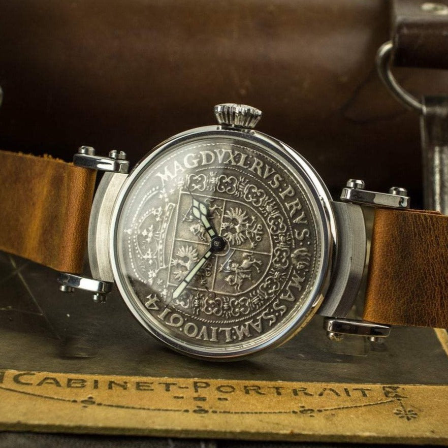 Watch Beautiful royal old coin 